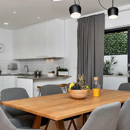 Villa Mendula Makarska