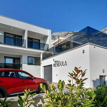 빌라 Mendula